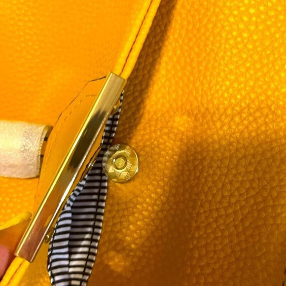 Deluxity Los Angeles Yellow Vegan Peta approved Women Crossbody Messenger - Picture 12 of 17